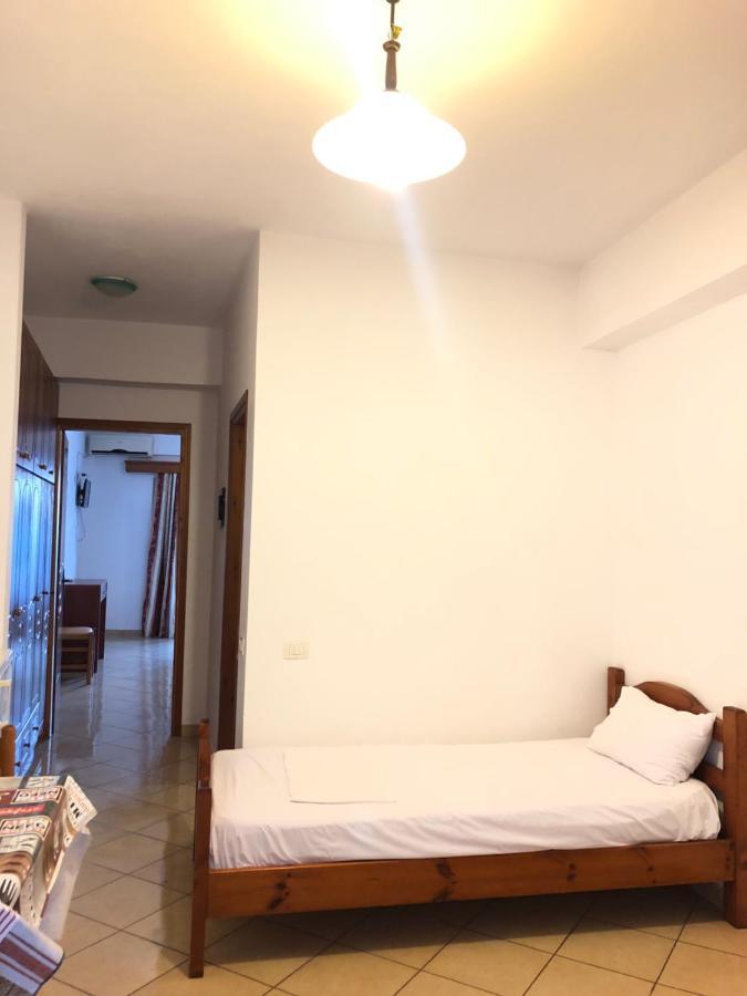 Center Hotel Pirro Himara Kültér fotó
