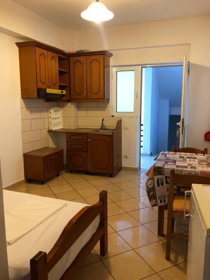 Center Hotel Pirro Himara Kültér fotó