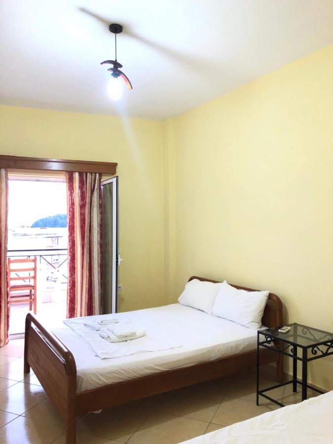 Center Hotel Pirro Himara Kültér fotó