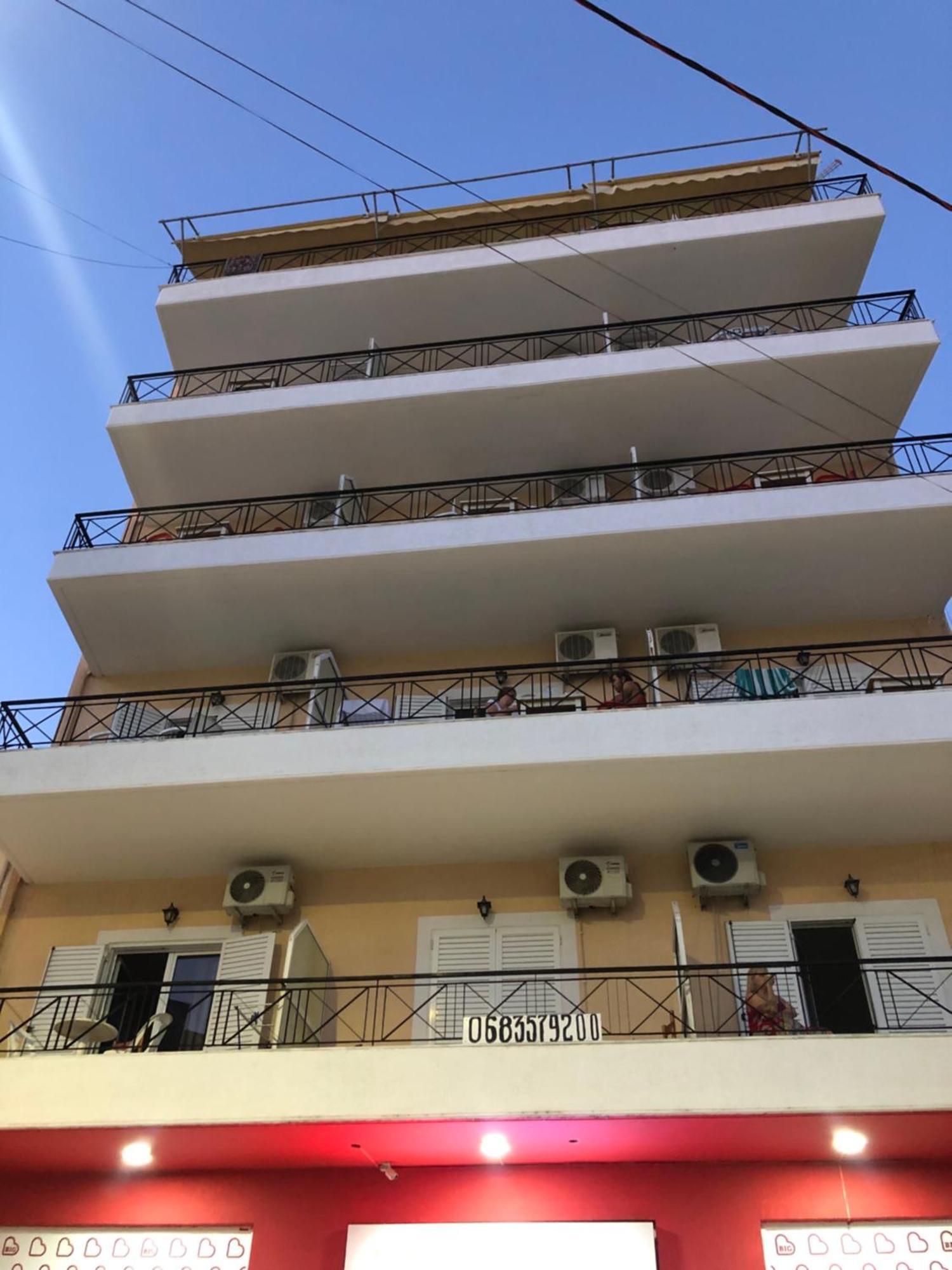 Center Hotel Pirro Himara Kültér fotó
